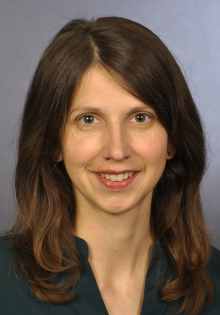 Dr. Eva Varga