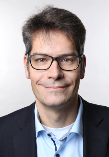 Prof. Dr. René Fahr Prof. Dr. René Fahr