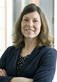 Dr. Andrea Karsten