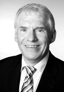  Helmut Roxlau