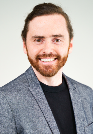 Dr. Lars Achterberg Dr. Lars Achterberg