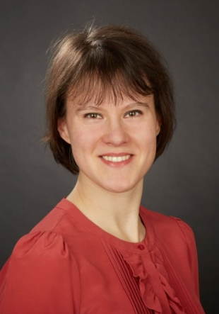 Dr. Janelle Pötzsch Dr. Janelle Pötzsch